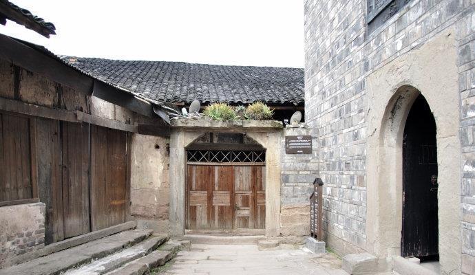 《岷峨诗稿》150期丨邓小军:低语母亲河入耳，一痕天际是黄河